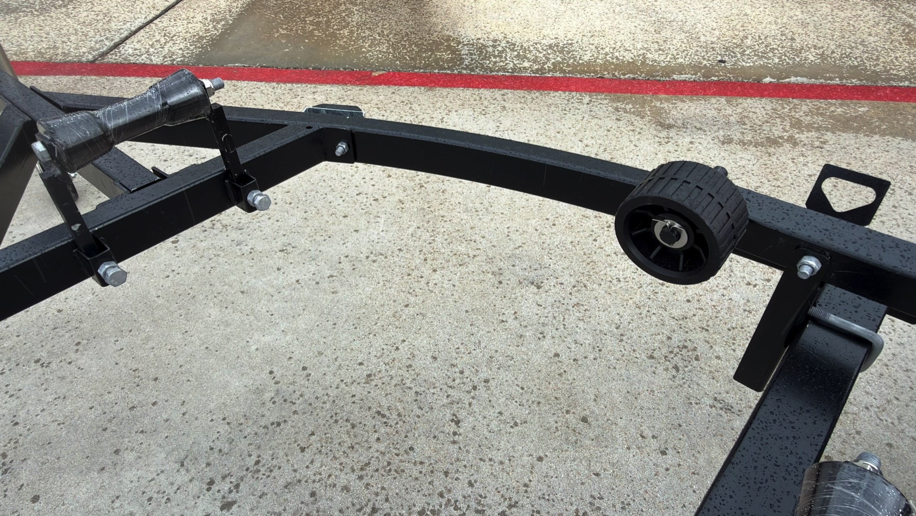 Close-up of the inside surface of the right curved side rail