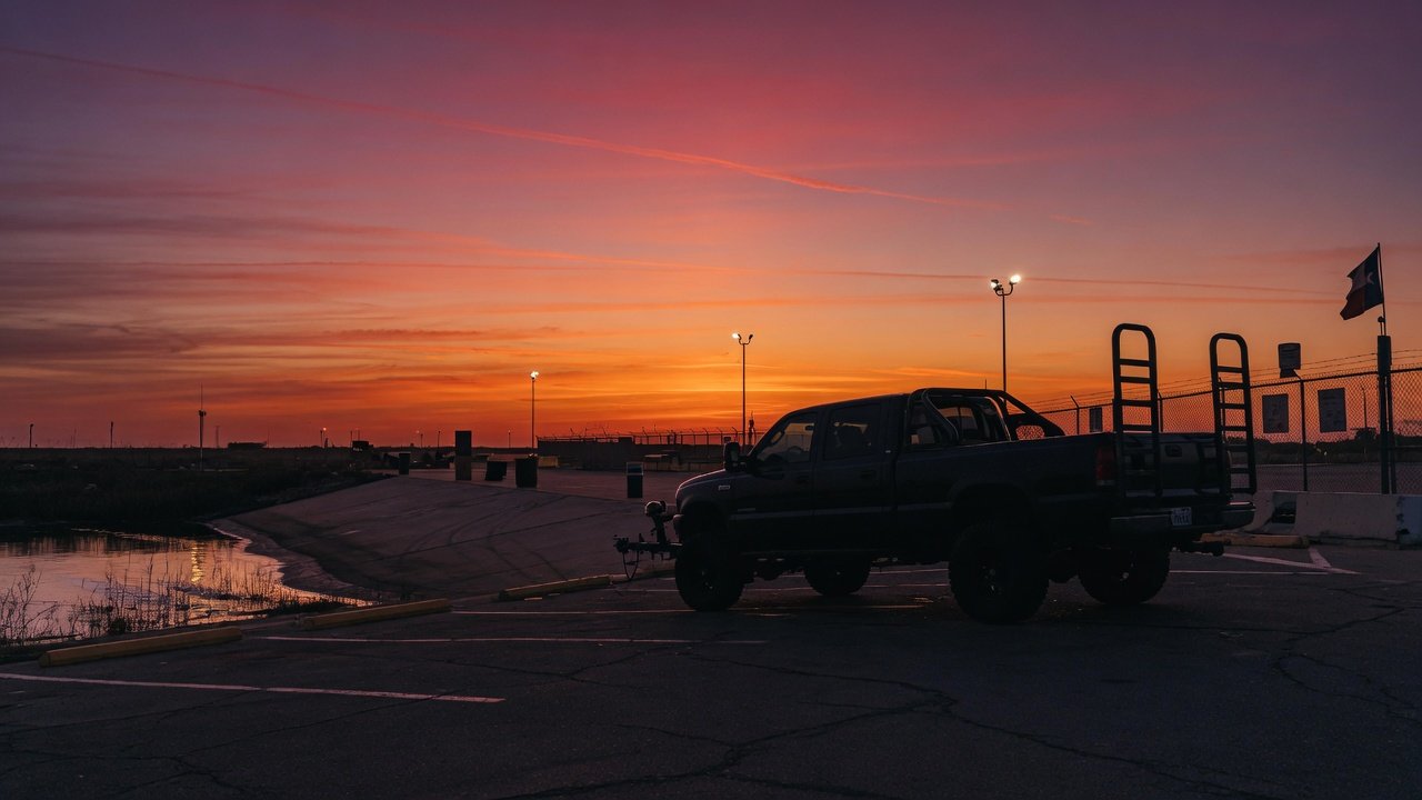 sunset-ramp-silhouette
